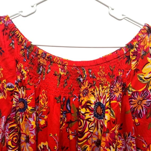BeachLunchLounge Latoya Bell Sleeve Off Shoulder Red Floral Peasant Top Size L - Picture 3 of 7